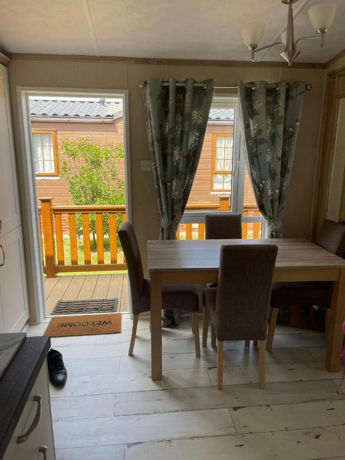 Fern Lodge With Hot Tub Stonham Aspall Экстерьер фото